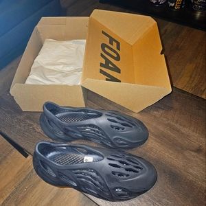 Yeezy foam runners onxy sz 15